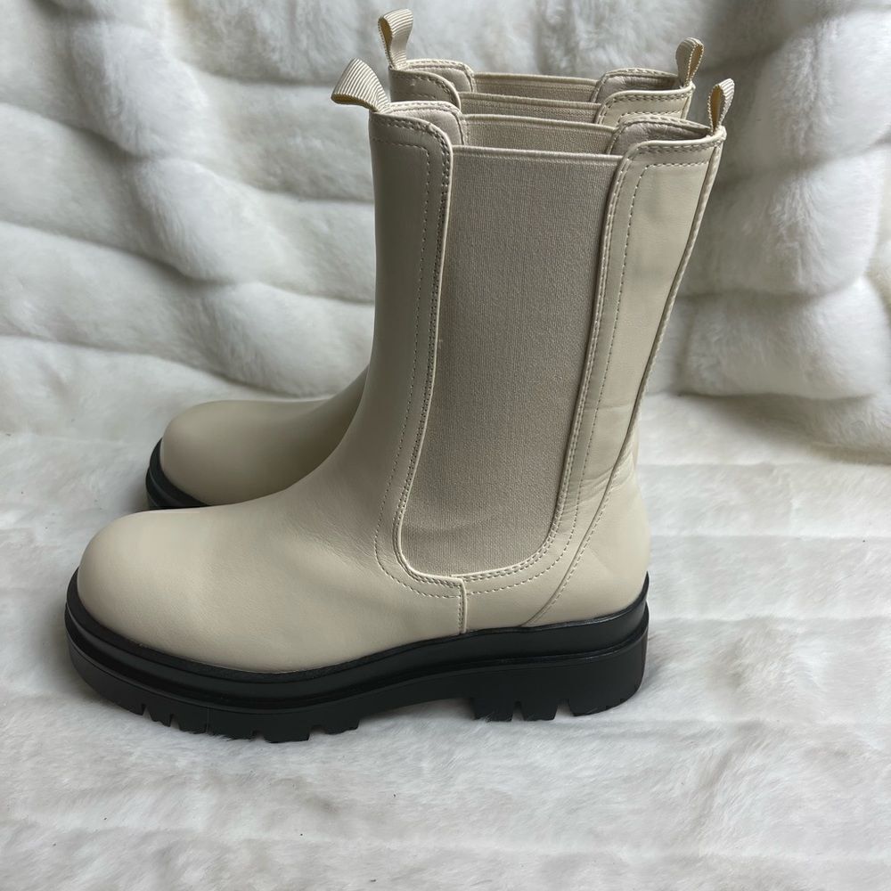 New with box Just Fab Candide Beige vegan leather beige platform boots size 8